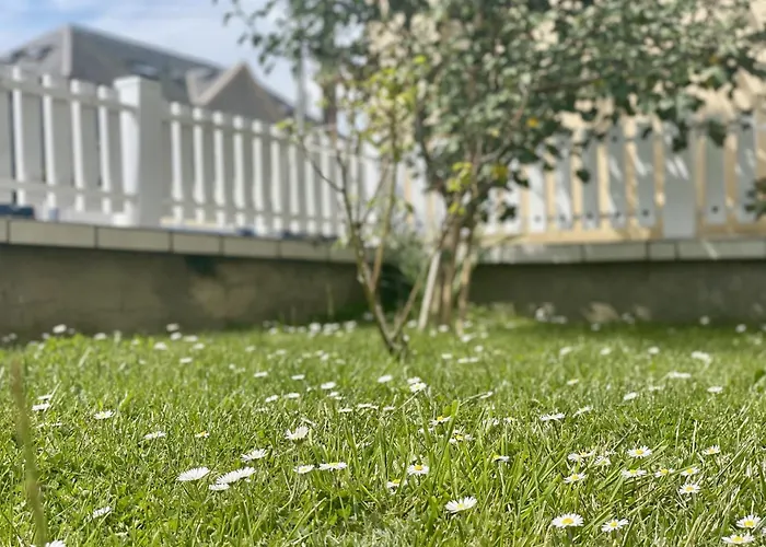 Chez Gab N' Ju By Melrose